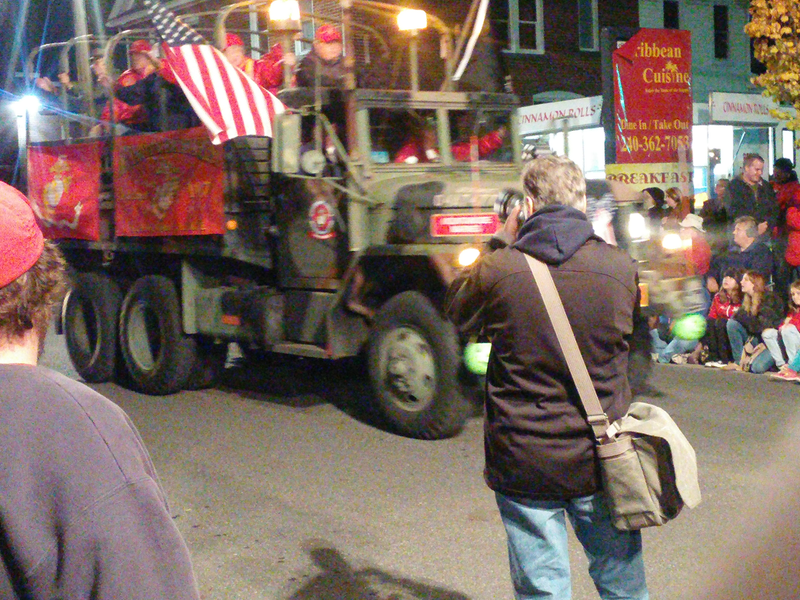 Illustration for article titled Halloween Parade Car Show Photodump